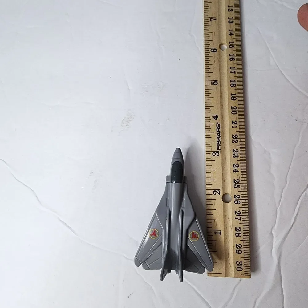 Matchbox Top Gun GPF95 swing wing